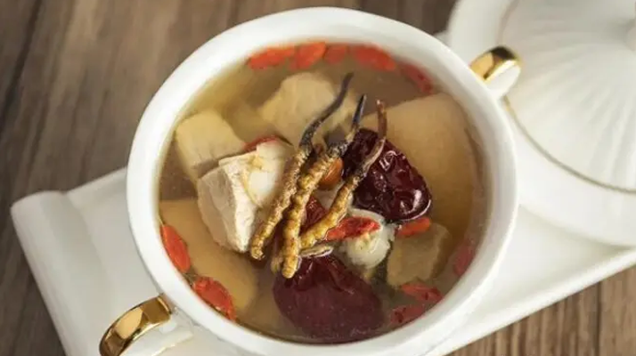 冬蟲夏草要蒸多久才好？把握時(shí)間，留住營(yíng)養(yǎng)