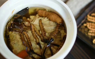 鴨子冬蟲夏草怎么煲湯好？掌握 3 個關(guān)鍵，燉出鮮醇滋補靚湯