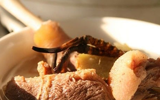 怎么燉冬蟲夏草湯好喝？掌握 3 個關鍵，湯鮮營養(yǎng)不浪費